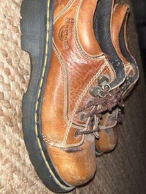 Dr. Martens Men's Tan/Brown Leather Lace-Up Casual Loafer